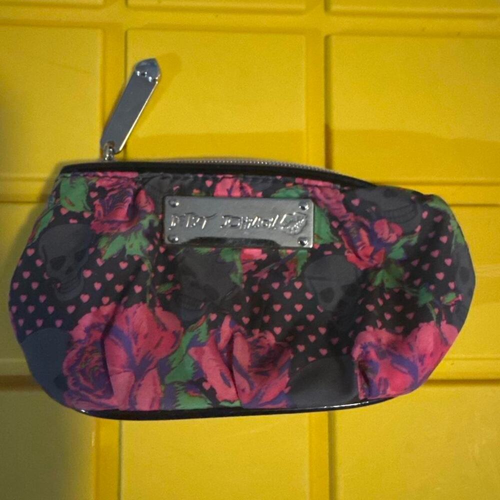 Cosmetic Pouch
